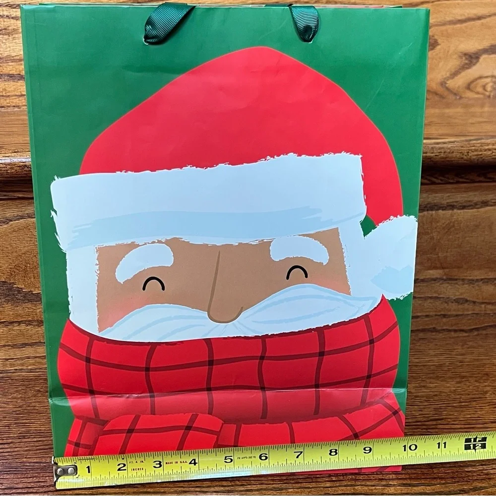 Lot of 5 African American Santa Themed Holiday Christmas Bags